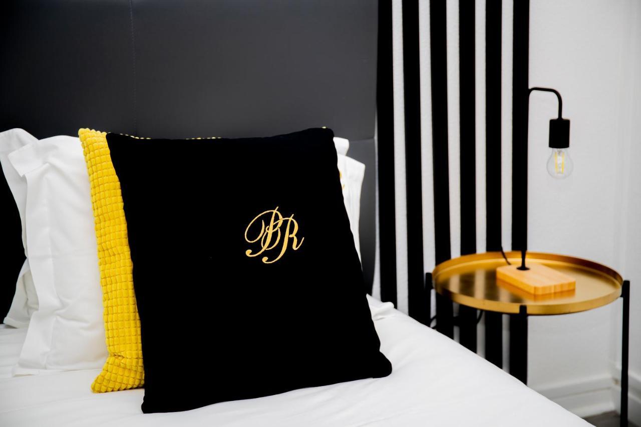 Posh Residences 吉马良斯 外观 照片